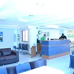 La Perla Hotel